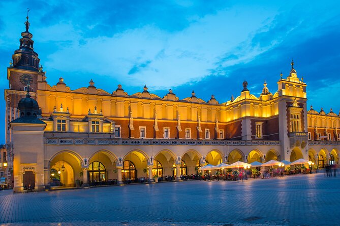 2-Hour Guided Walking Tour in The Old Town of Krakow - Tour Assistance