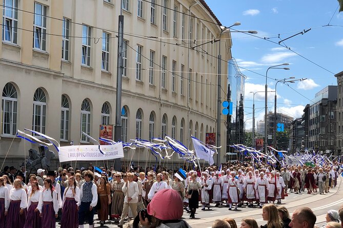 2-Hour Guided Walking Tour of Tallinn - Meeting Point and Start Time