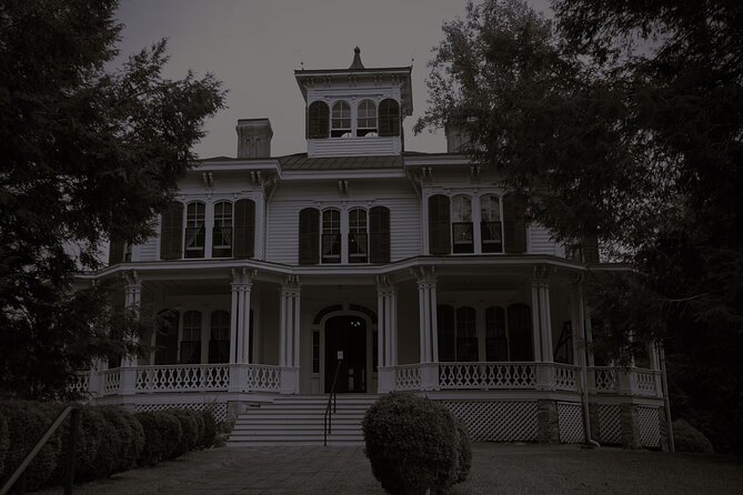 2-Hour Helen Haunts and History Walk Tour - Exploring Ghost Hunting Tools