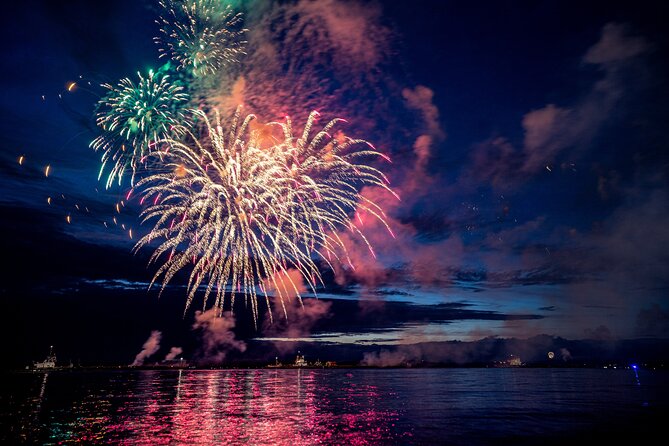 2 Hour Hilton Head Boat Rental With VIP Fireworks Viewing - Key Points