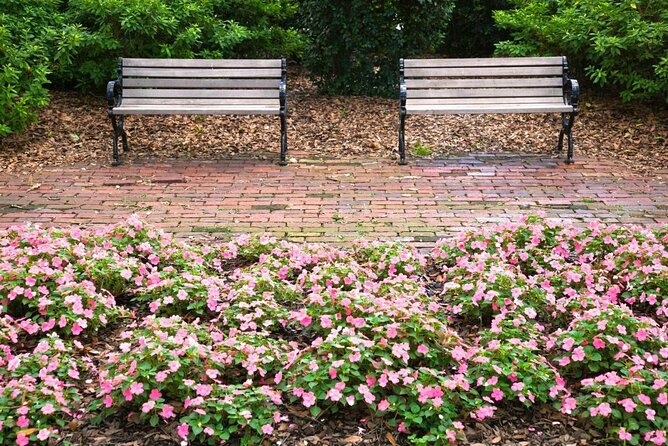 2 Hour Historical Walking Tour in Savannah - Key Points