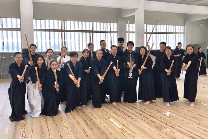 2-Hour Kendo Experience With English Instructor in Osaka Japan - Suitability and Booking Information