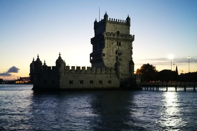2-Hour Lisbon Traditional Boats Sunset Cruise With White Wine - Customer Reviews