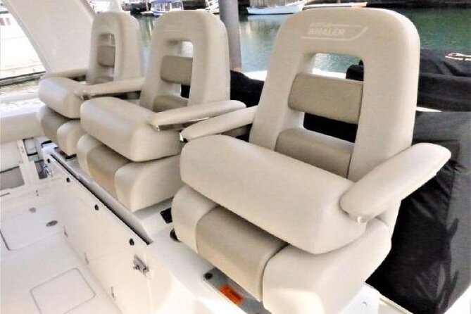 2-Hour Maalaea Luxury Powerboat Sunset Cruise for up to 6 Guests - Witness the Breathtaking Sunset Phenomenon