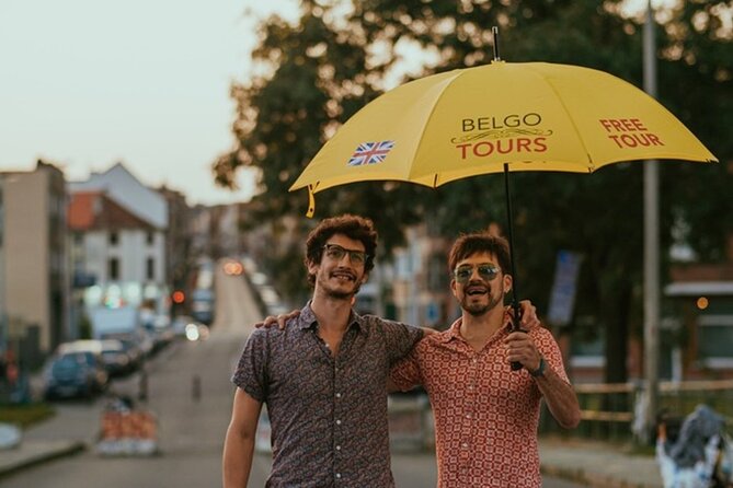 2-Hour Medieval Walk and Chocolate Tasting in Bruges - Tour Overview