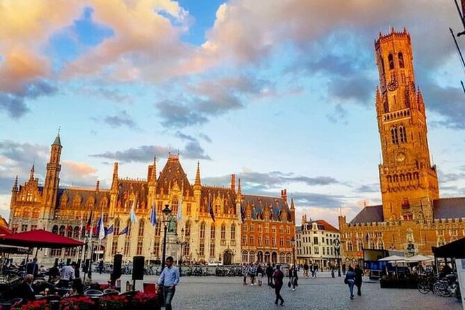 2-Hour Medieval Walk and Chocolate Tasting in Bruges - Explore Bruges Medieval Charm