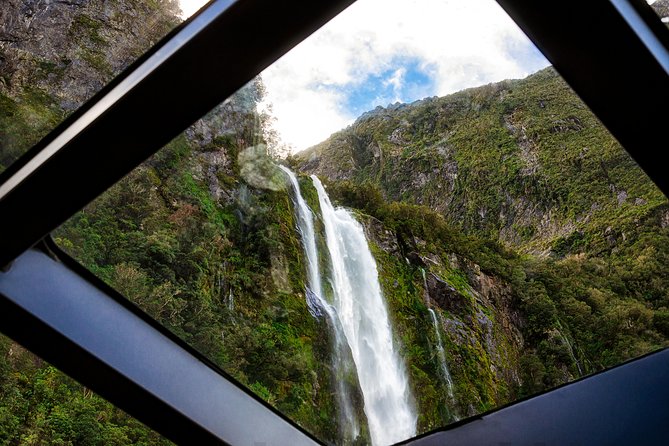 2-Hour Milford Sound Cruise - Weather and Accessibility Considerations