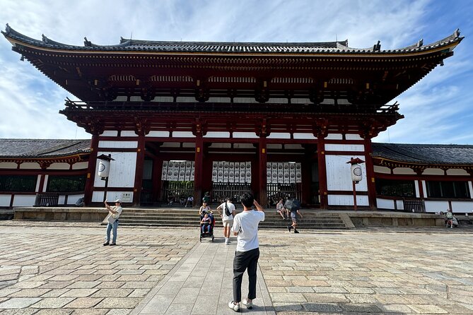 2-Hour Nara: Discover Every Bit of Tohdaiji-Temple Private Tour - Immerse in the Tranquility of the Nigatsu-do Hall