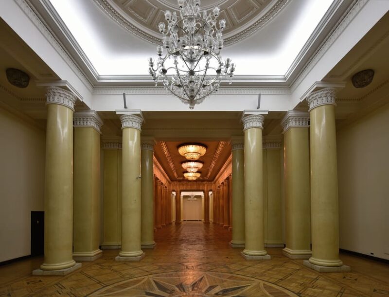 2 Hour: Palace of Culture & Science Guided Tour in English - Inclusions