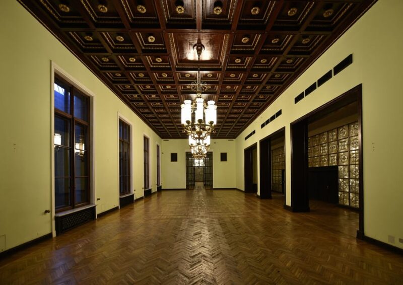2 Hour: Palace of Culture & Science Guided Tour in English - Important Information