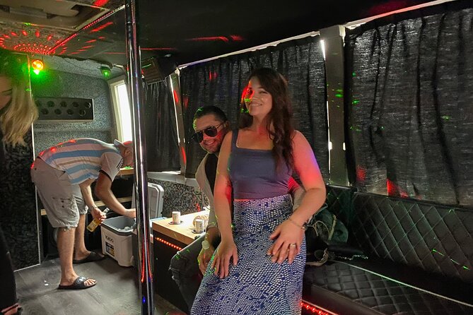 2-hour Party Bus Traveling to Miami Downtown, Brickell and Little Havana - Exploring Miami Downtown