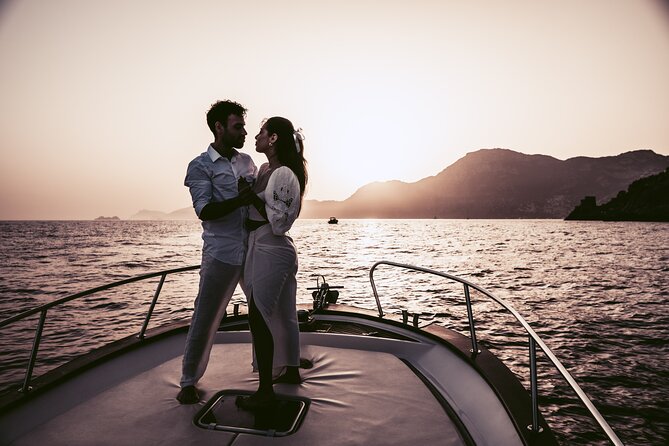 2 Hour Private Amalfi Coast Sunset Experience - Inclusions and Amenities