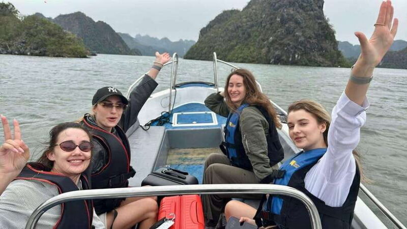 2-Hour Private Canoe Discover the Best of Ha Long Bay - Highlights of the Itinerary