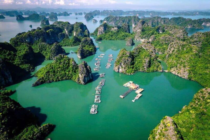 2-Hour Private Canoe Discover the Best of Ha Long Bay - Unique Features of the Tour
