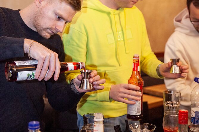 2 Hour Private Cocktail Masterclass in Old Town of Riga. - Cocktail Tasting Experience