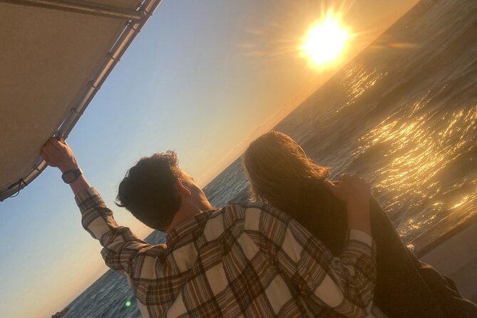 2 Hour Private Dolphin Sightseeing Tour - Boat Features and Amenities