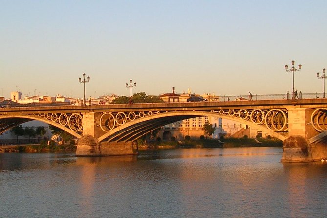 2-Hour Private Guided Walking Tour of Triana - Tour Features