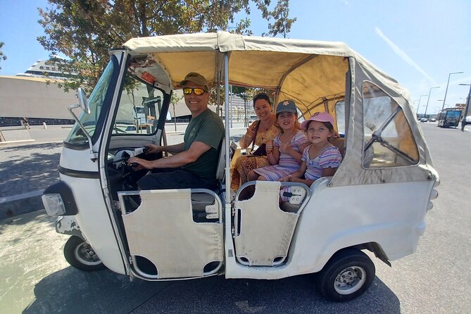 2 Hour Private Historical Tour of Lisbon by Tuk Tuk - Historical Highlights