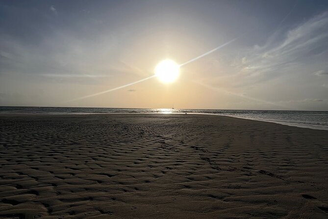 2 Hour Private Idyllic Sunset Cruise on Grace Bay Beach - Inclusions and Amenities