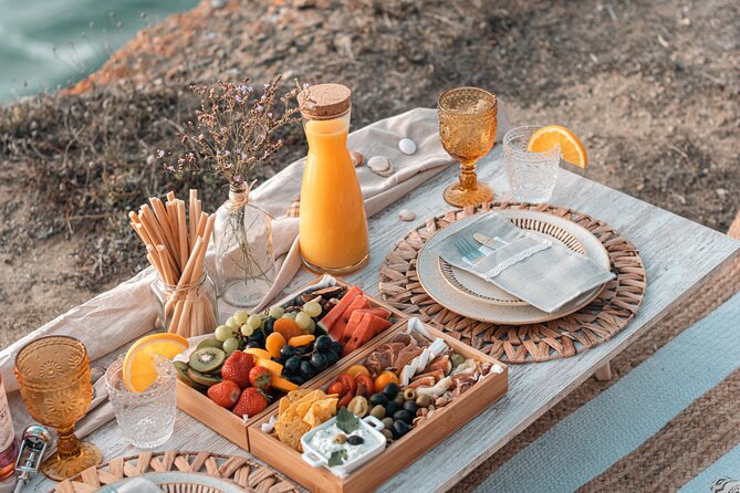 2 Hour Private Picnic and Photoshoot Experience in Lisbon Area - Picnic Menu Options