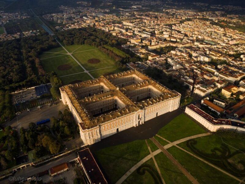 2-Hour Royal Palace of Caserta Tour With a Royal Expert - Palace Features and Historical Significance