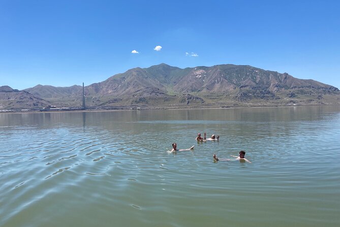 2 Hour Salt Lake Boat Tour With Swimming on the Lake - Tour Highlights