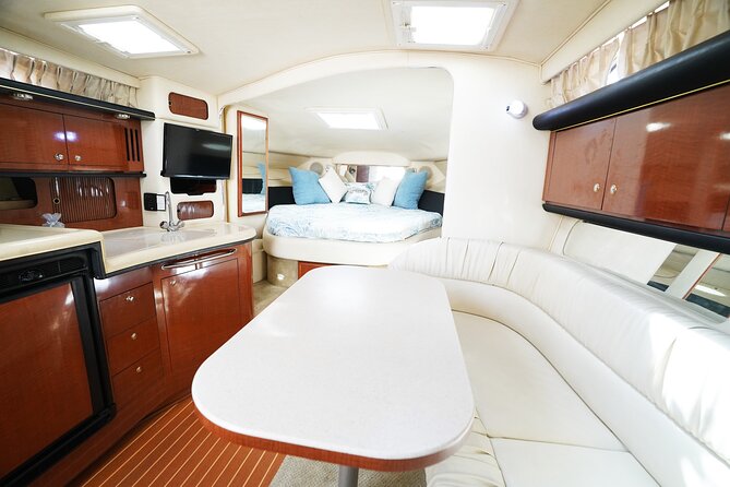 2 Hour Serenity and Scenic Yacht Tour With Champagne - Accessibility and Participation
