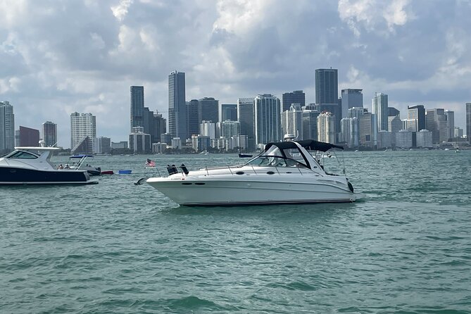 2 Hour Serenity and Scenic Yacht Tour With Champagne - Exploring the Serene Yacht Tour