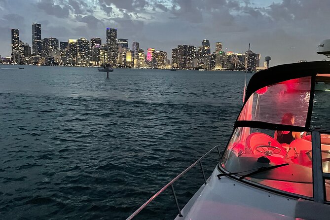 2 Hour Serenity and Scenic Yacht Tour With Champagne - Enjoying the Champagne Experience