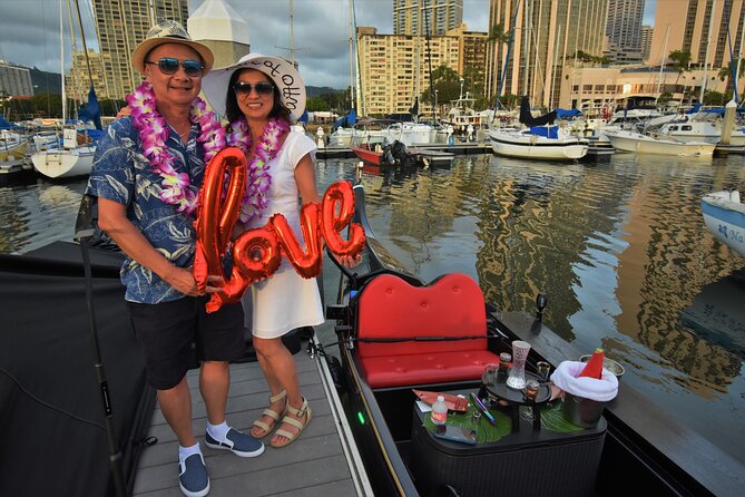 2-Hour Small-Group Gondola Excursion in Waikiki - Accessibility and Participation