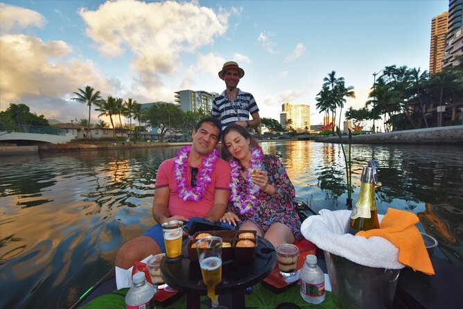 2-Hour Small-Group Gondola Excursion in Waikiki - Booking and Cancellation Policy
