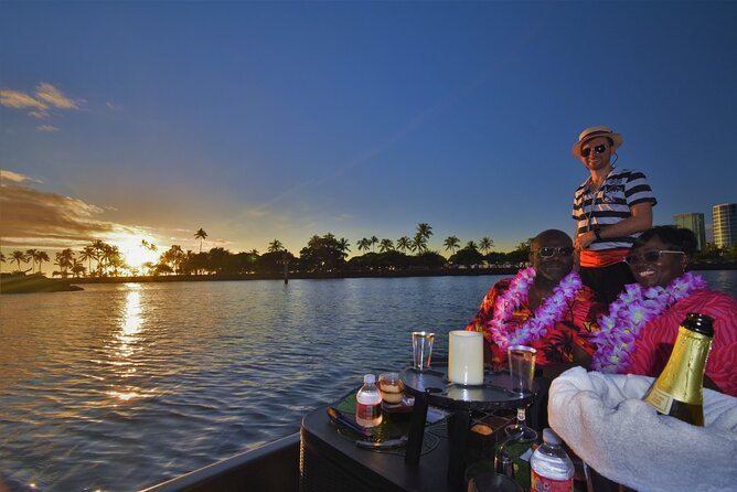 2-Hour Small-Group Gondola Excursion in Waikiki - Scenic Gondola Cruise