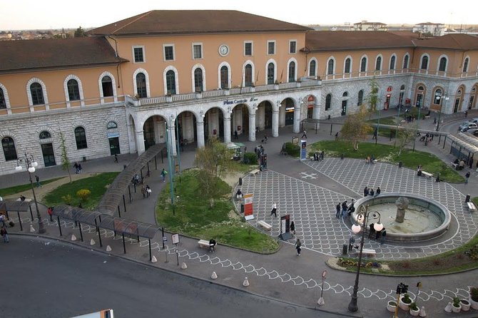 2-Hour Small-Group Walking Tour of Pisa Off The Beaten Path - Pisa Cathedral Visit