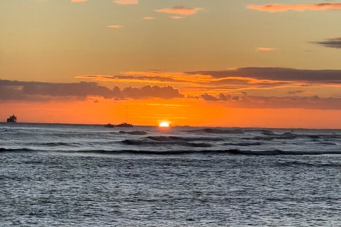 2-Hour Sunset Cruise in Honolulu - Inclusions for the Cruise