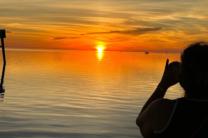 2 Hour Sunset Eco-Cruise - Capturing the Sunset Experience