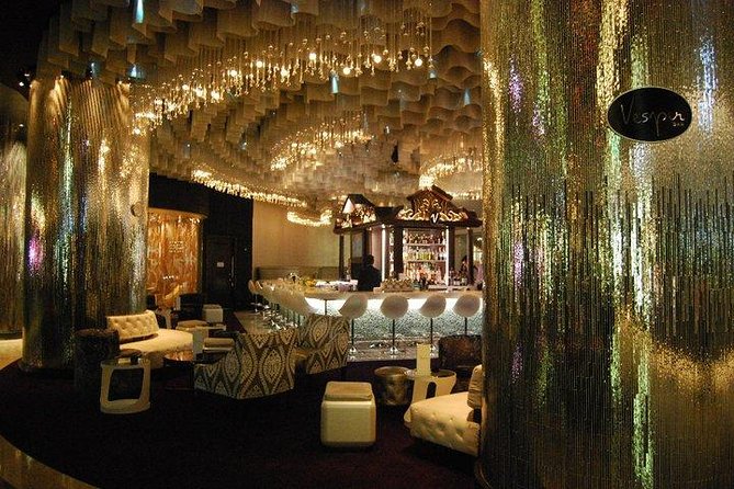 2-Hour Vegas Strip Walking Tour With Photos,Champagne & Vintage Vegas Goody Bags - Explore Iconic Vegas Landmarks