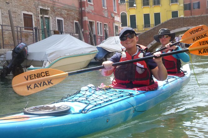 2 Hour Venice Canal Kayak Tour - Premium Experience by Day - Meeting Point and Directions