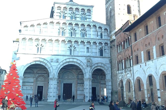 2 Hour Walking Tour at Lucca - Experience Highlights