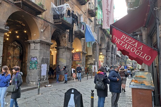 2 Hours and a Half Guided Tour in the Historic Center of Naples - Reviews and Ratings
