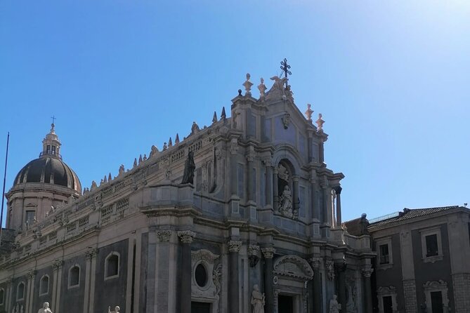 2 Hours and a Half Private Guided Tour of Catania - Exploring Catanias Highlights