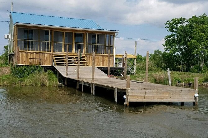 2 Hours Boat Tour in Louisiana Bayous Near New Orleans - Group Size and Capacity