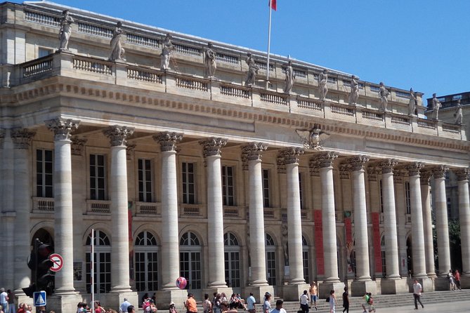 2 Hours - Bordeaux Private Tour With a Native Guide - Highlights and Unique Experiences