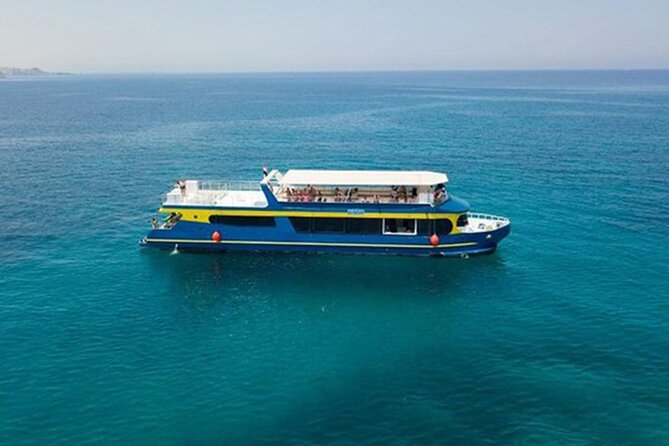 2 Hours Catamaran and Semi Submarine With Snorkeling in Hurghada - Semi-Submarine Exploration