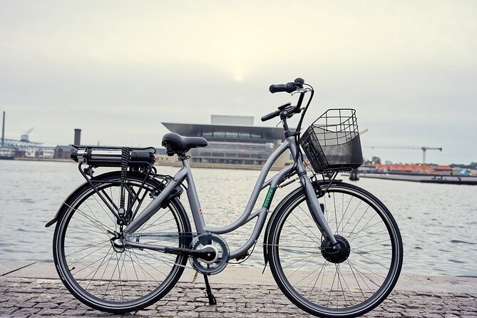 2 Hours Copenhagen E-Bike Guided Tours - Meeting and Pickup