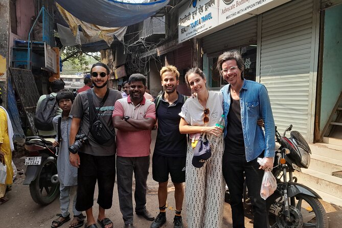 2 Hours Dharavi Slum Tour With Local Guide - Exploring Dharavis Resilience