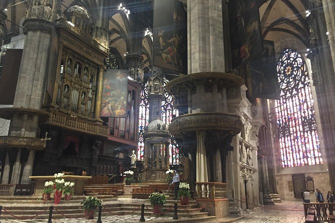 2-Hours Duomo of Milan Guided Experience With Entrance Tickets - Guided Experience and Entrance Tickets