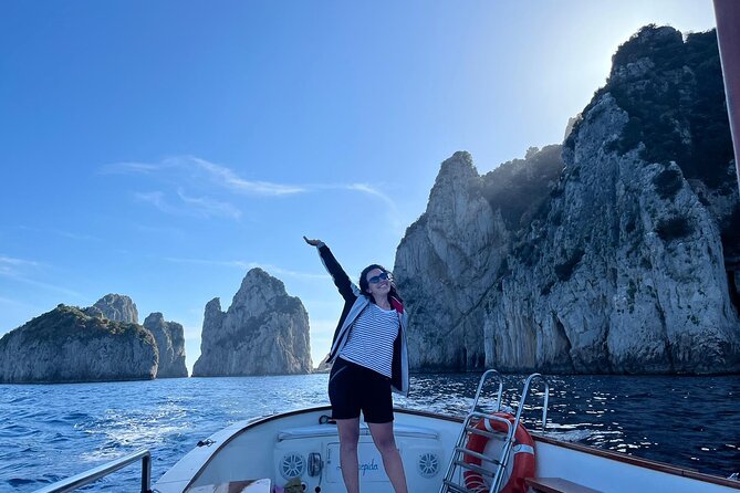 2 Hours Guided Sunset Tour of the Island of Capri With Aperitif - Meeting Point and Start Time