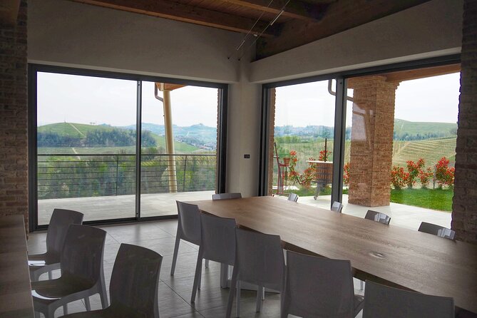 2 Hours Guided Tour and Wine Tasting in the Heart of Roero - Booking Information