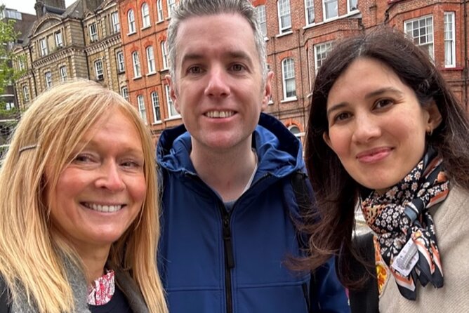 2 Hours History Walking Tour of The Secret Streets in Chelsea - Experiencing Chelseas Local Culture