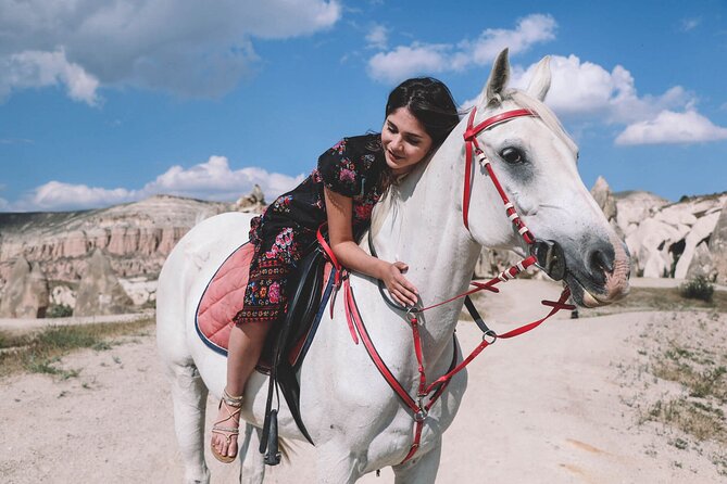 2 Hours Horse Riding Tour in Red and Rose Valley - Health and Safety Restrictions